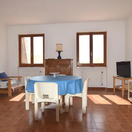 Laura Apartment